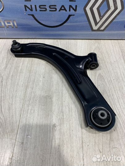 Рычаг подвески Nissan note E11 Лев