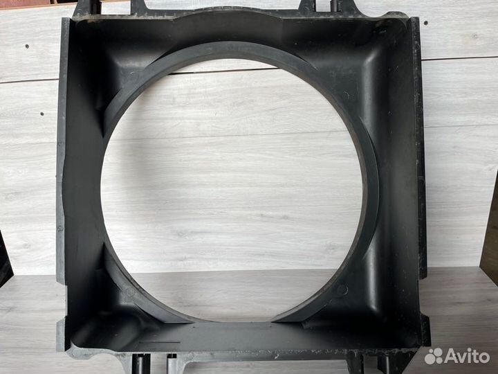 Диффузор радиатора Man Tgl