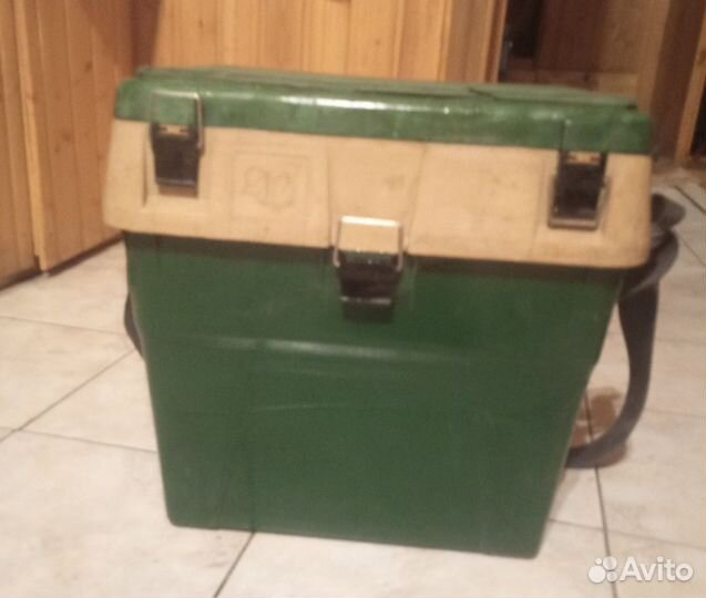 Рыболовный ящик
