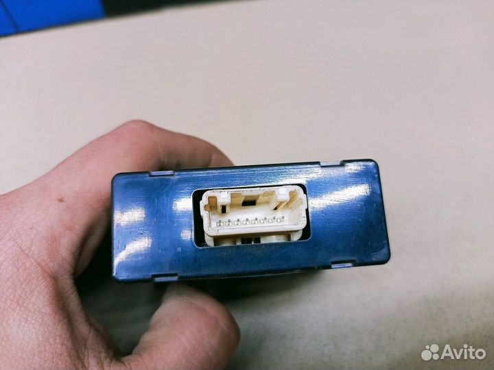 Блок электронный Land Cruiser (150) -Prado 2009