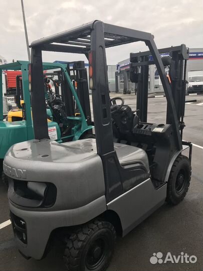 Вилочный погрузчик Nissan PL02, 2009