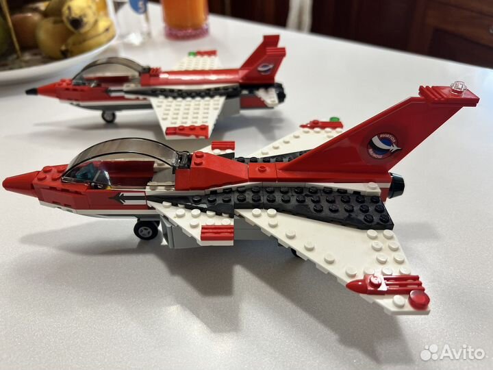 Истрибитель, самолет Lego