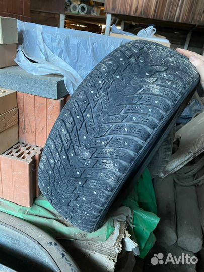 Nokian Tyres Hakkapeliitta 8 SUV 215/55 R17
