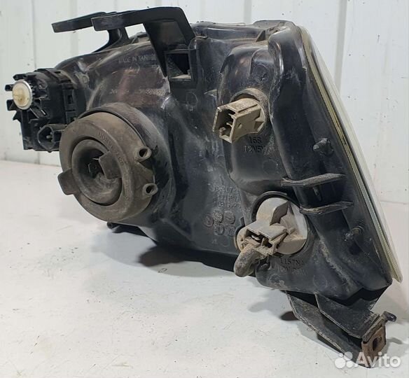 Фара правая с электрокорректором Honda C-RV 1
