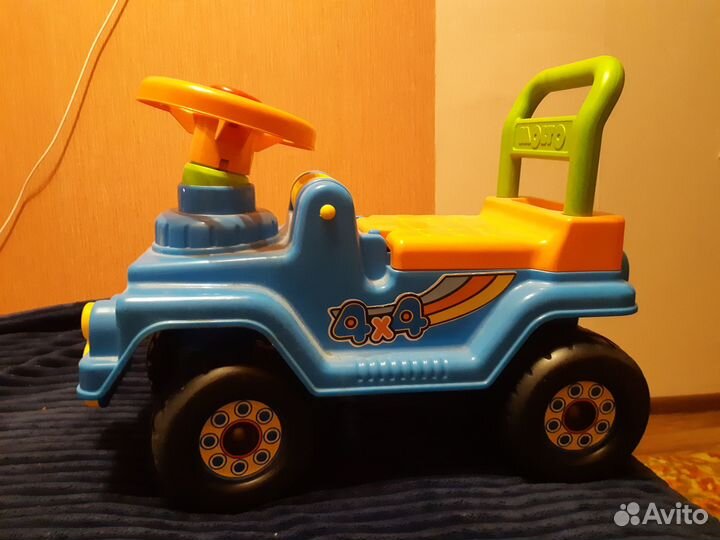 Детская машинка каталка