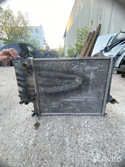 Радиатор охлаждения bmw