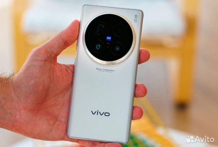 Vivo X100 Ultra, 12/256 ГБ