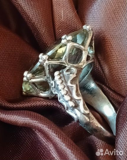 Кольцо с крупным Зеленым Аметистом (Празиолит). Се