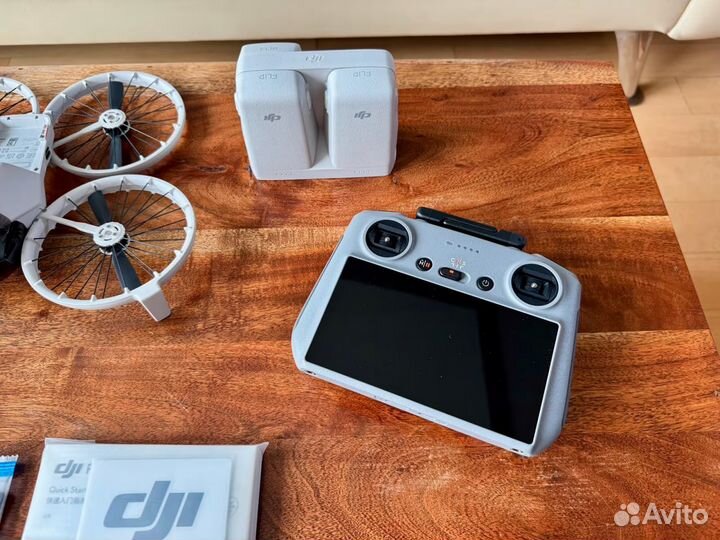 Дрон DJI Flip Combo