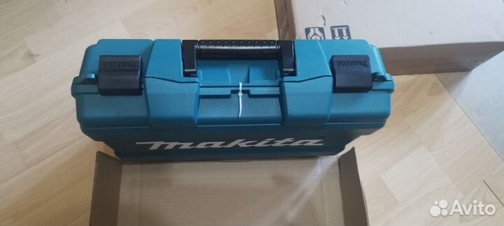 Шуруповерт Makita DF347DWE