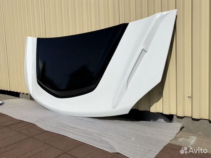 Капот на Газель Next Т Белый с черной серединой