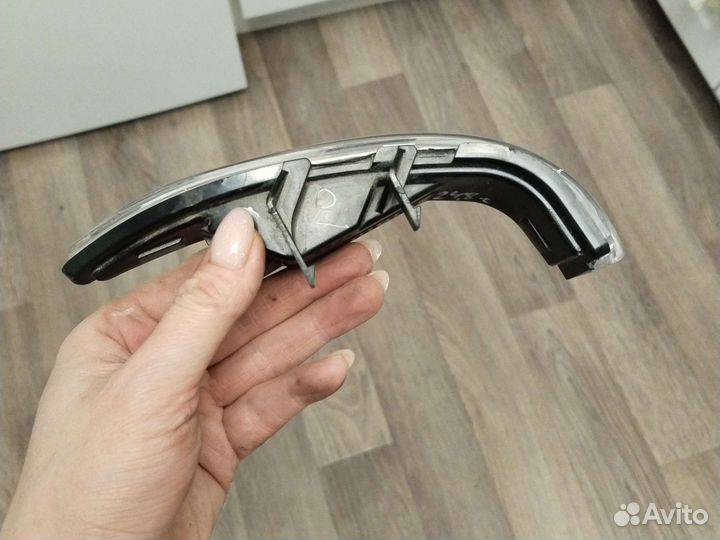 Указатель поворота правый LADA Vesta 1 2015