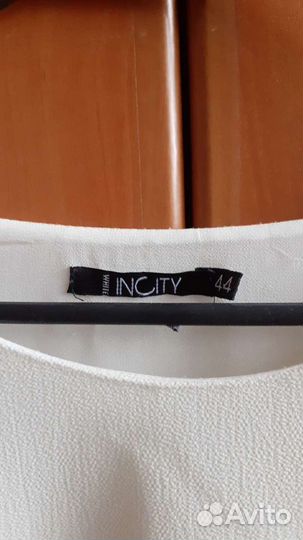 Блузка белая