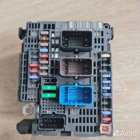 Блок предохранителей BSM Peugeot 3008 2 (p84)
