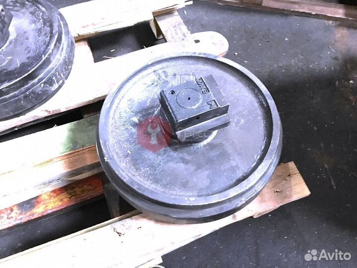 Колесо направляющее Volvo EC300D 14695210