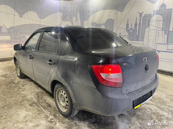 LADA Granta 1.6 МТ, 2015, 145 000 км