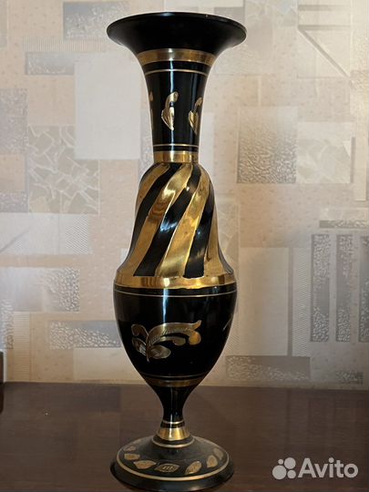 Ваза метеллическая