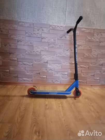 Продам трюковой самокат
