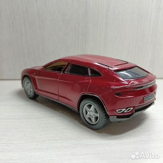 Модель автомобиля lamborgini urus