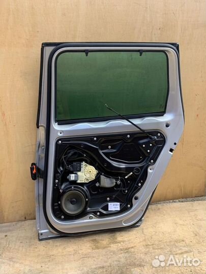 Дверь задняя правая VW Passat B6