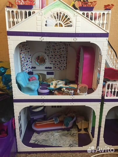 Кукольный дом с лошадью и каретой