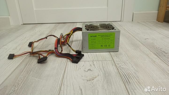 Блок питания Delux ATX-500W P4