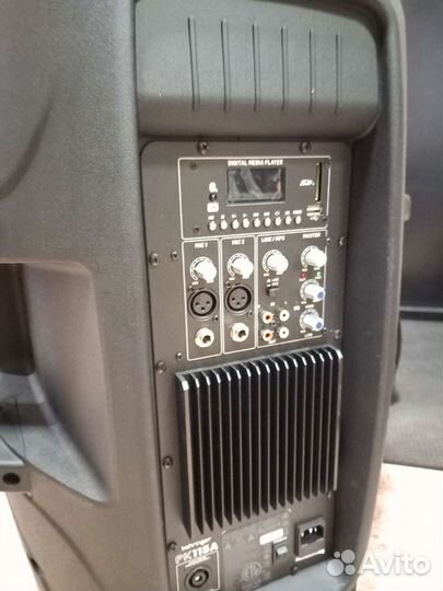 Активные колонки Беринжер