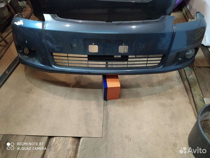 Продается передний бампер на Toyota wish