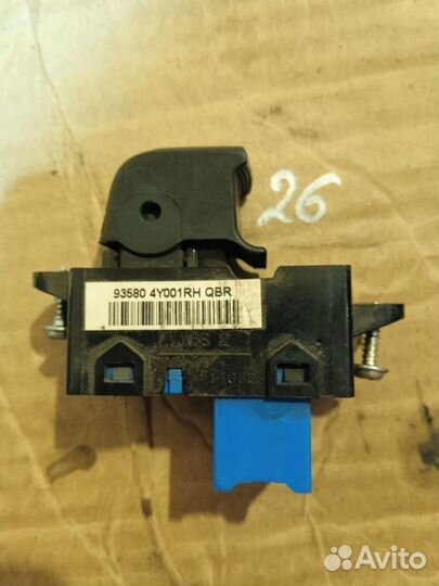 Кнопка стеклоподьемника Kia Rio 3