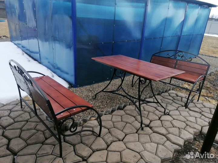 Лавочка садовая