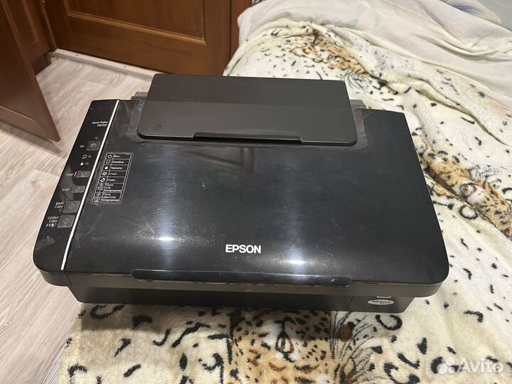 Продам цветной принтер со сканером epson