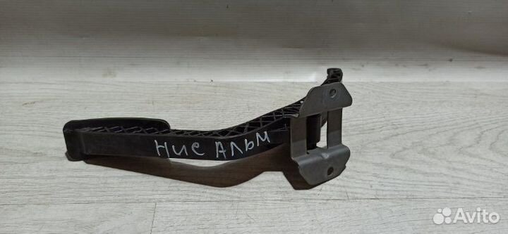 Педаль сцепления Nissan almera G15