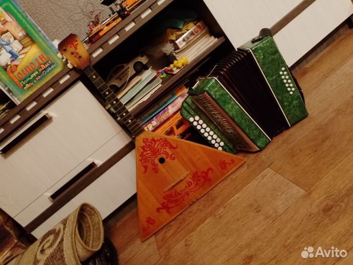 Балалайка и детская гармонь