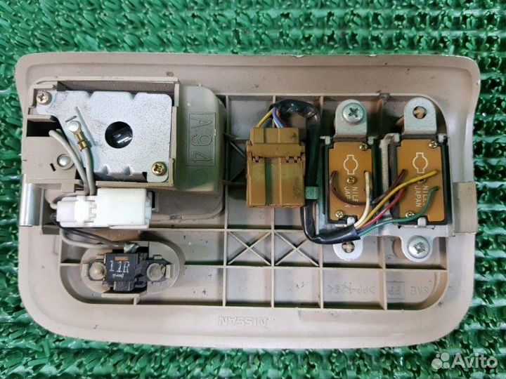 Светильник Nissan Maxima A33 VQ20DE 1999-2006