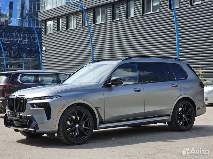 BMW X7 4.4 AT, 2022, 10 300 км