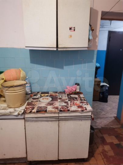 Комната 13 м² в 8-к., 4/9 эт.