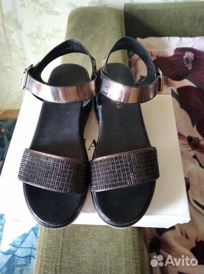 Сандалии для девочки 36 размер