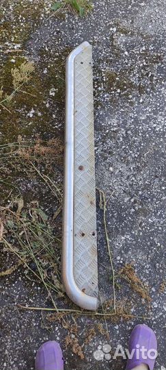 Хромированные пороги на ниву