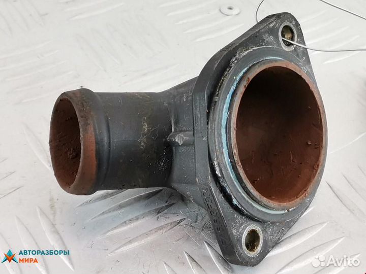 Корпус термостата Audi A4 B5 1998 030121121B