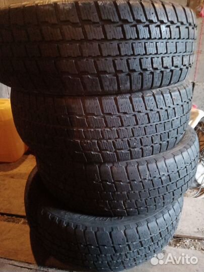 Cooper Weather-Master S/T 2 225/60 R16