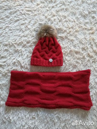 Шапка с натуральным мехом со снудом