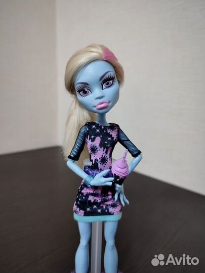 Кукла Монстер Хай Эбби Боминейбл - Коффин Бин