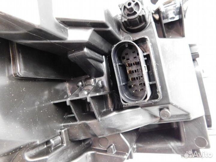 Фара левая Mercedes-Benz S-Class