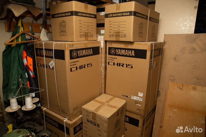 Yamaha CHR15 акустическая система