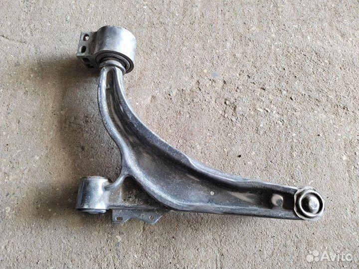 Рычаг подвески передний правый Opel Astra J A16XER