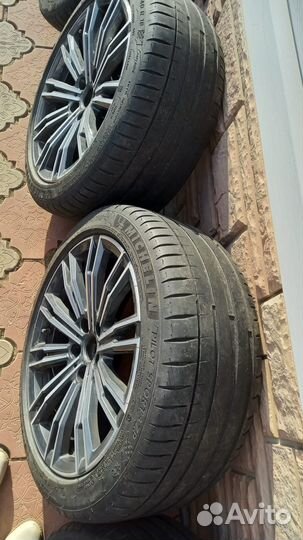 Michelin Pilot Sport 4 225/45 R18 и 255/40 R18