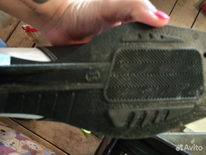 Лыжные ботинки