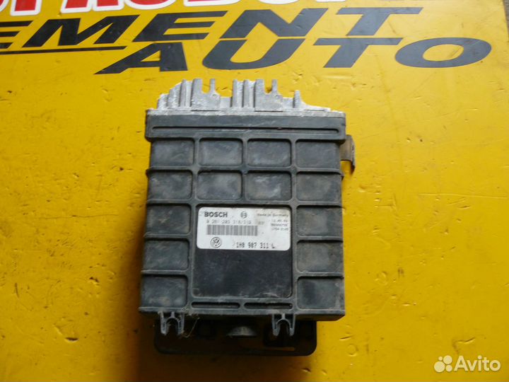 Блок управления двигателем VW Golf 3 Vento ABS