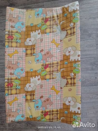 Пеленальная доска на кроватку