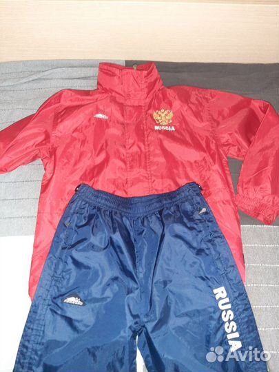 Костюм спортивный демисезон 140